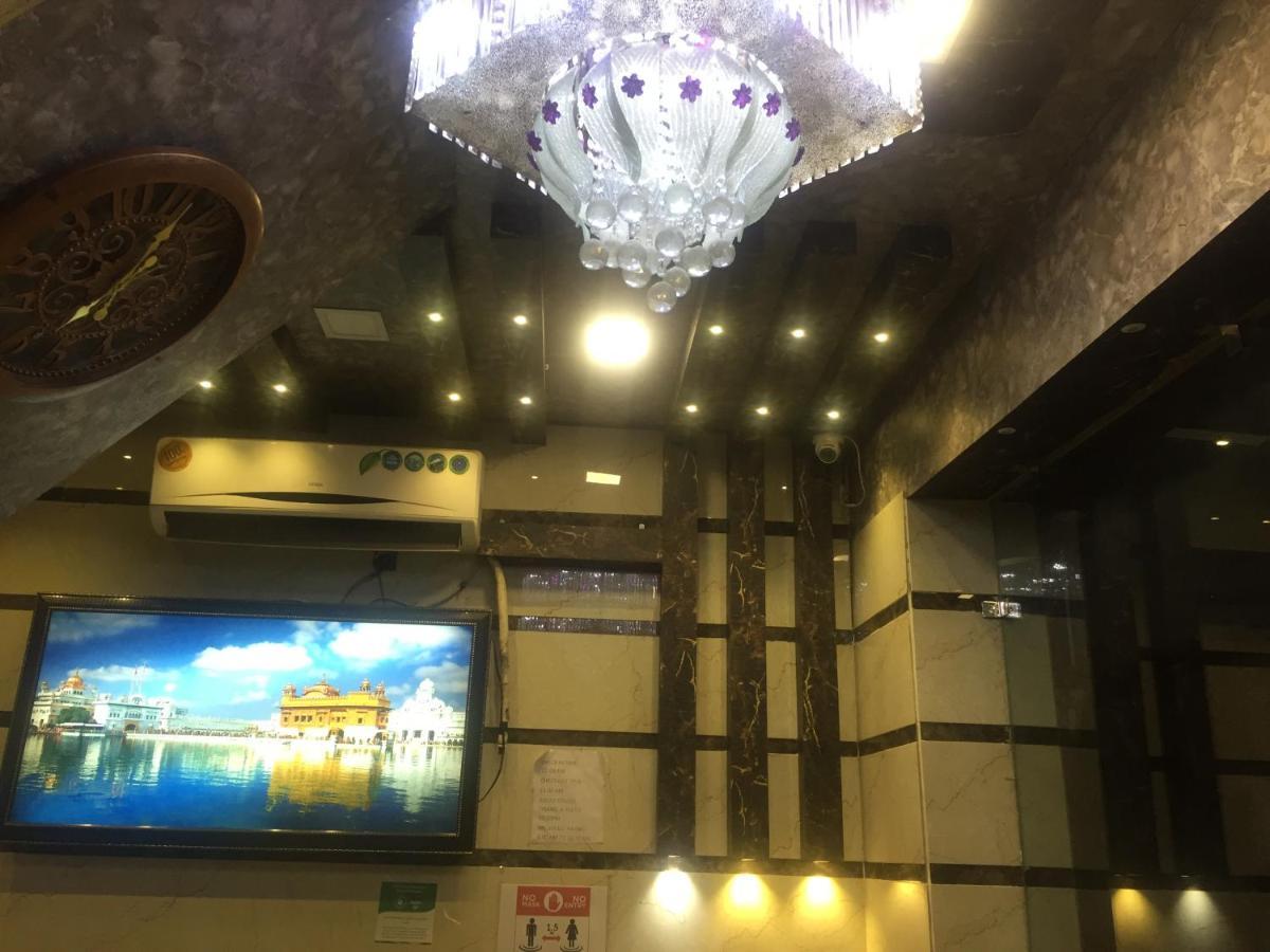 Fabhotel Dm Residency Amritsar Esterno foto
