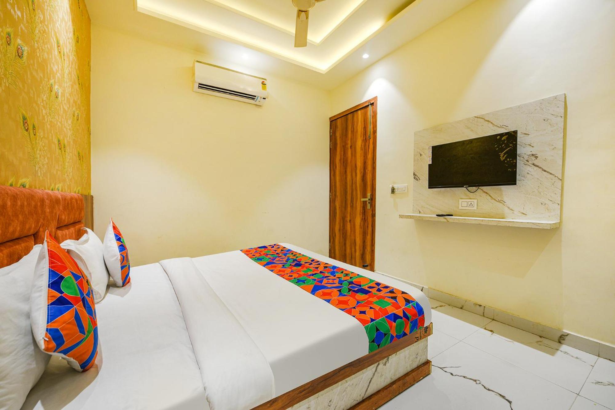 Fabhotel Dm Residency Amritsar Esterno foto