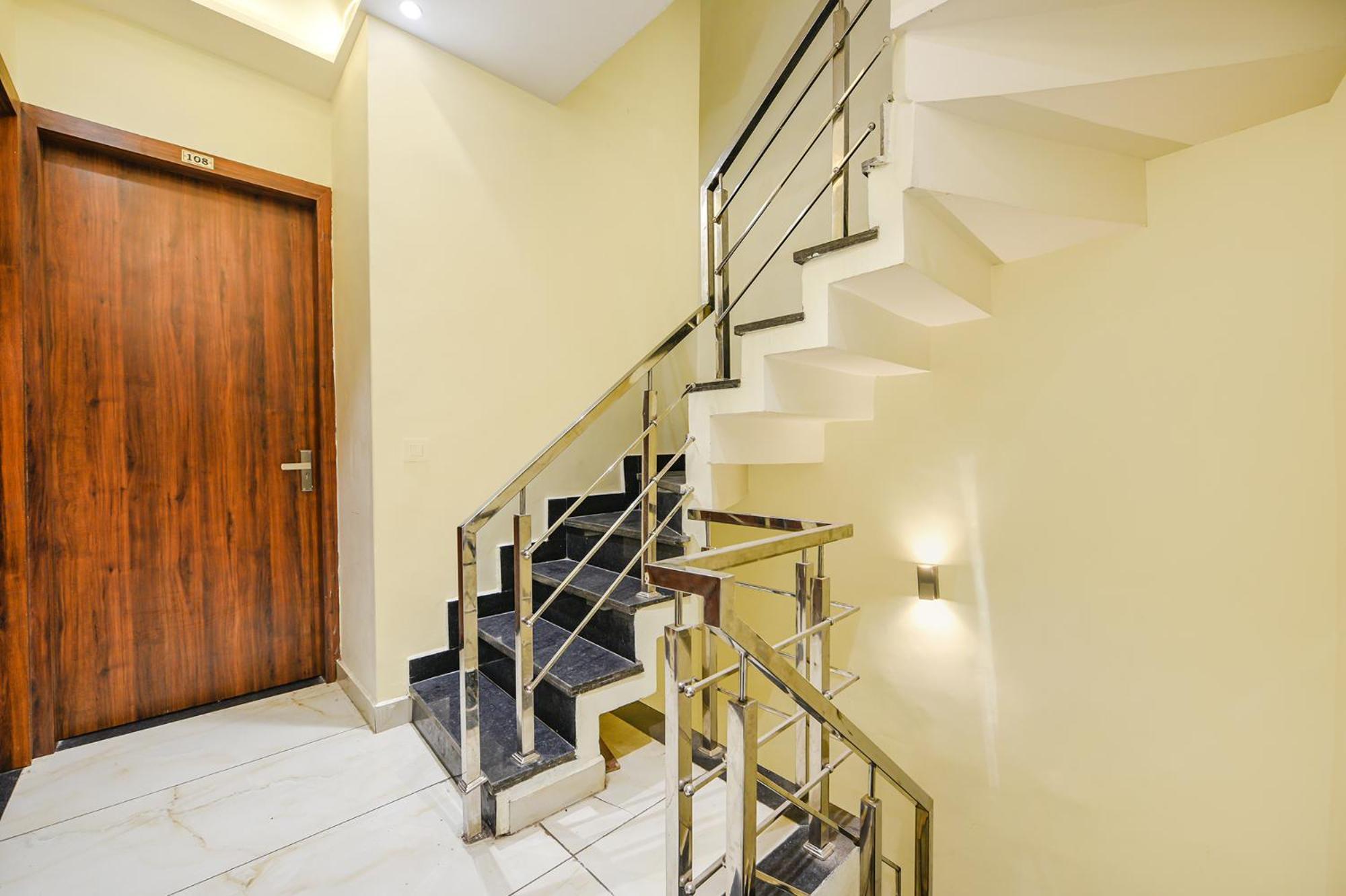 Fabhotel Dm Residency Amritsar Esterno foto