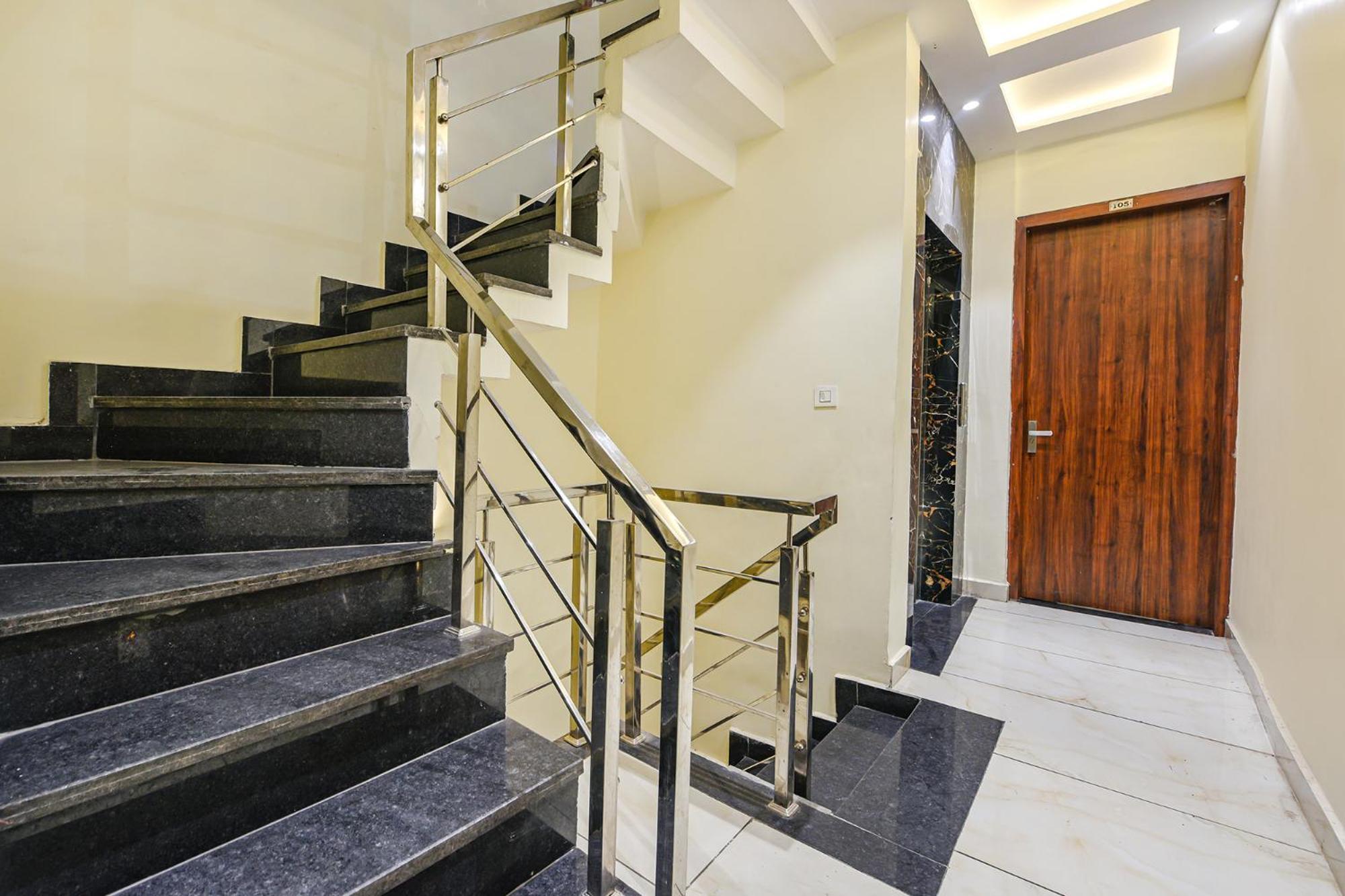 Fabhotel Dm Residency Amritsar Esterno foto