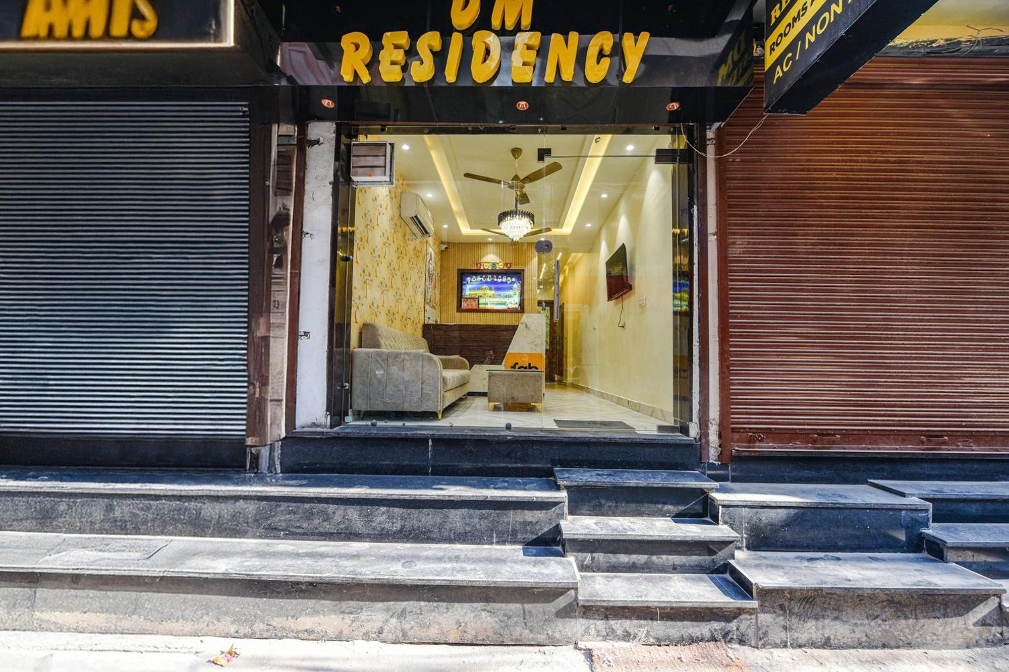 Fabhotel Dm Residency Amritsar Esterno foto
